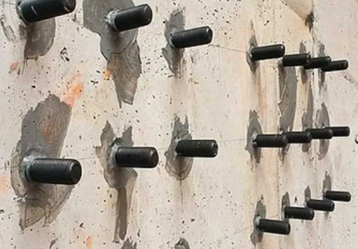 Perfuração em concreto para fixação de barras de arranque